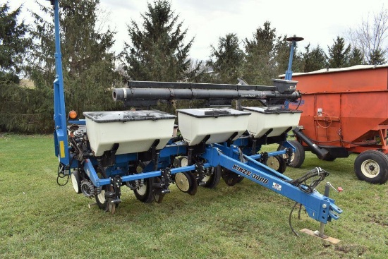 Kinze 3000 Planter, 6 Row 30", Dry Fertilizer with Cross Auger, Corn & Bean Meters, Finger Pickup