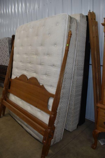 Oak 4 Post Queen Sized bed frame with mattress and box spring, very clean