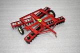 Ertl International Metal Frame Tandem Disk, Plastic Wheels, 1/16th