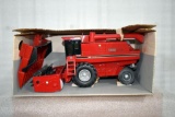 Ertl Case International 1680 Combine with Heads, 1/32nd, in box