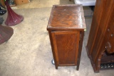 Oak Cylinder Phonograph Cabinet with pull out drawers 14