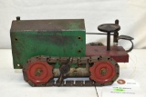1920's Structo Metal Key Wind Up Crawler Dozer, all original, works as it should, nice toy, 8.5