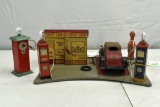 Marx Tin Litho Gas Service Station with Wind Up Tin Car, battery operated, original condition