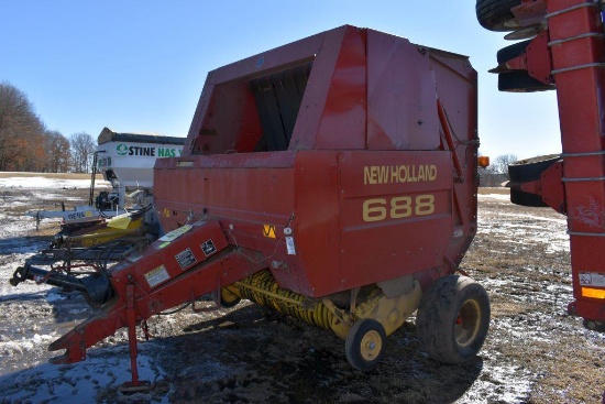 2001 New Holland 688 Round Baler, 5x6 bales, New O