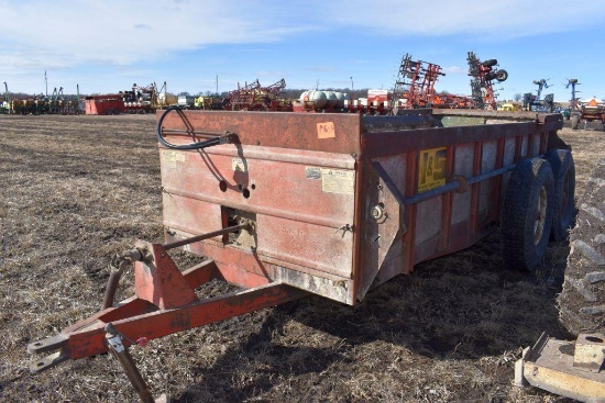 H&S Manure Spreader, Tandem Axle, Slop Gate, Gea