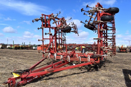 Wil-Rich 2500 Field Cultivator, Walking Tandems