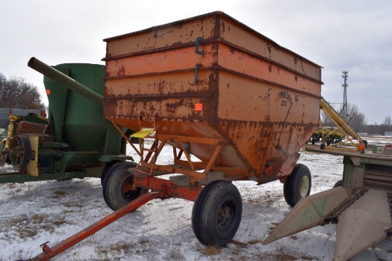 MN 250 Gravity Wagon With Extensions, Nubuilt