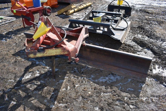 Kewanee 3pt. Rear Blade, 9', Hydraulic Angle