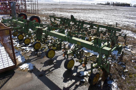 John Deere RM Row Crop Cultivator, 6 Row 30", 3pt., Rolling Shields