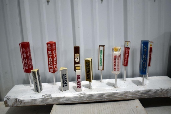 (12) Stroh's, Special Export, Budweiser Light, Michelob, Wiedemann, Blatz, Budweiser, Heidelberg,