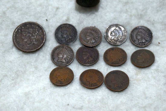 (11) 1900's Indianhead Pennies and One Large Cent