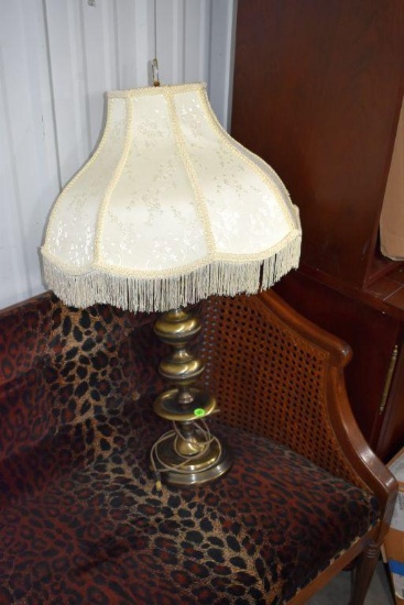 Table Lamp w/Victorian Shade