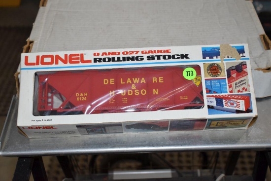 Lionel Delaware & Hudson Covered Hopper