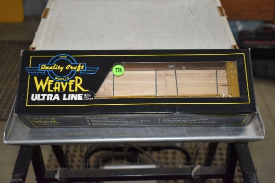 Weaver Union Pacific 50' Bulk Head Flat Car