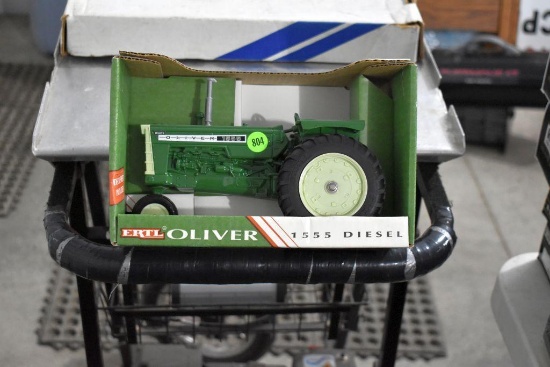 Ertl Oliver 1555 Diesel Tractor 1/16 Scale With Box