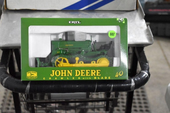Ertl JD 40 Crawler W/Blade 1/16 Scale 19TH Annual Plow City Toy Show W/box