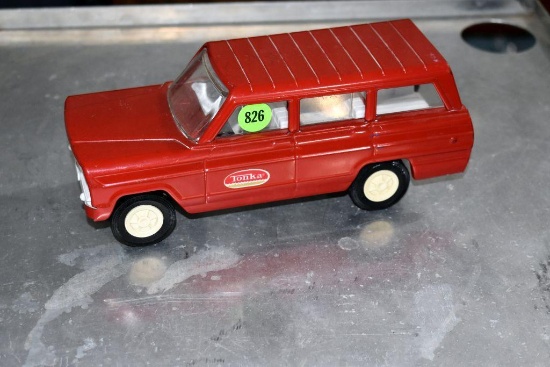 Vintage Tonka Pressed Steel Jeep Wagoner Missing Rear Hatch and Grill