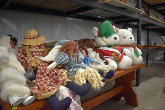 (2) Boxes Of Dolls, 1986 Santa Bear, 1997 Santa Bear