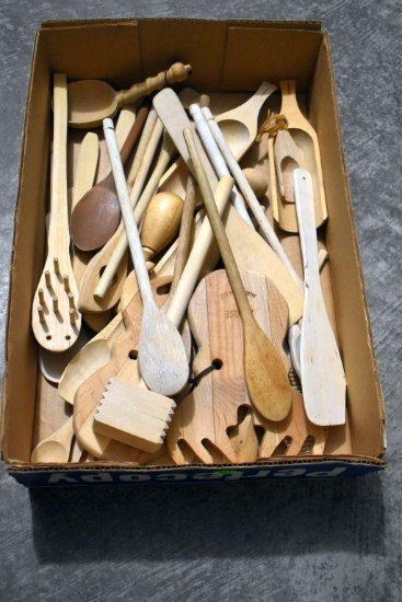 Wooden Kitchen Collectibles
