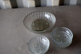 Shell Serving Bowl With 5 Shell Bowls