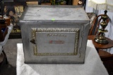 Vantage Metal Bread Box