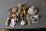 Vintage Art Gecko Dresser Set And Assorted Dresser Items
