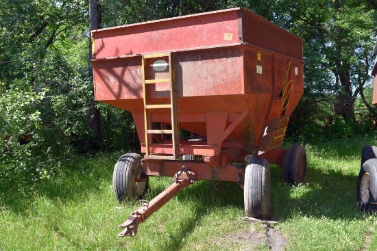 J&M Model 250-7 Gravity Box On J&M Model 1074 Running Gear