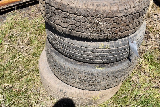 (4) used 15in tires, non matching
