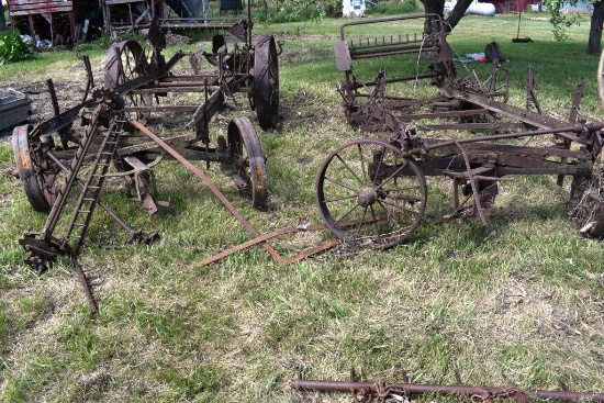 (2) vintage steel wheeled manure spreaders for parts or repair