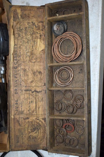 Vintage JV 35 Drain Plug Gaskets, In Original Wooden Box