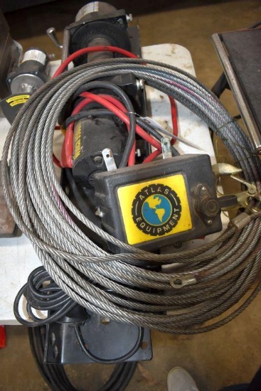 Atlas 9500 Lb 12V with Mounting Plate and Cable