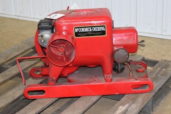 McCormick-Deering by International LA, 1.5/2.5 HP, Wico Mag, SNAA35643