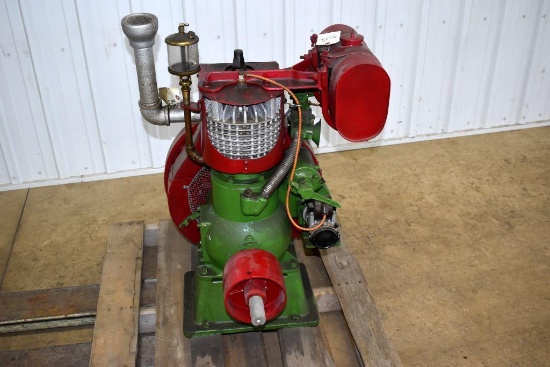 New Way Model C, SNC 7195, w/ pulley, oiler, air cooled, appears to be complete