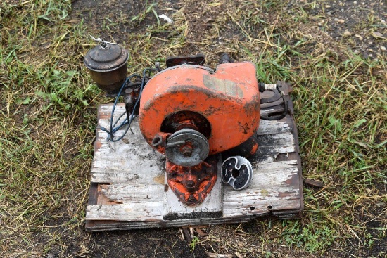 Pullstart 2 Stroke Gas Engine, Single Cylinder, Motor Free, Pullstart Missing Cord