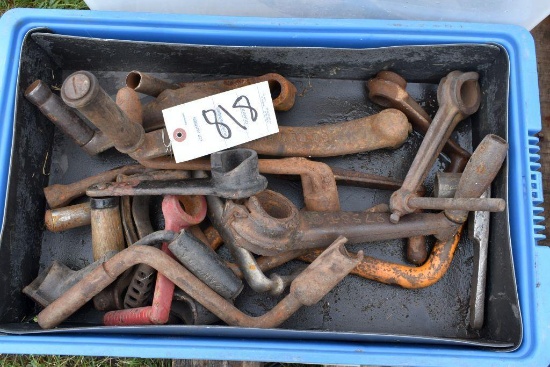 Tote Containing Gas Engine Cranks