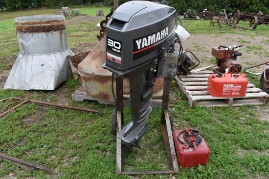 Yamaha 30 HP boat motor with rolling stand, motor free, With Gas Tank