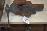 Athol Bench Top Vise, 4
