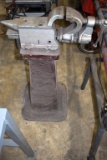 Anvil Vise on Stand, 4