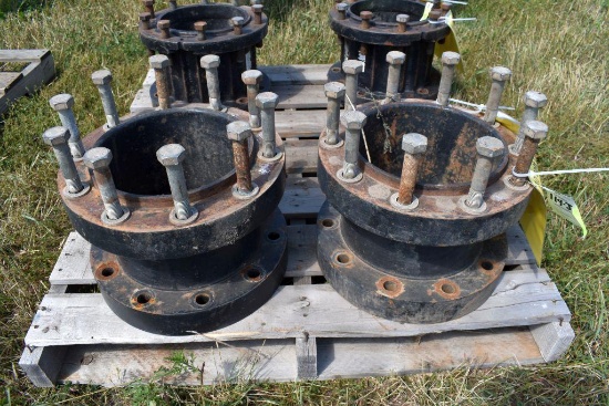10 Bolt Dual Spacers, 15", off a Magnum Tractor