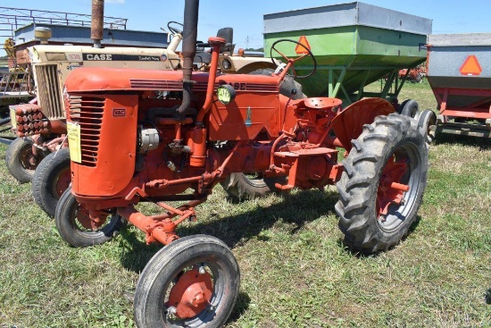 Case VAC Gas Tractor, Eagle Hitch, Fenders, 11.2x