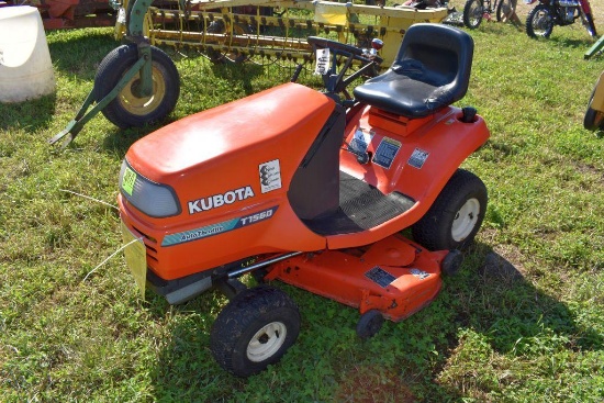 Kubota T1560 Garden Tractor, Hydro, Auto Throttle