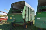 Badger 18' Forage Box, Tandem Axle, MN 12 Ton