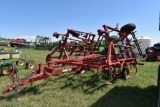 Case IH 4800 Field Cultivator, 22.5', 9