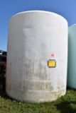 6000 Gallon Vertical Poly Tank With Valve