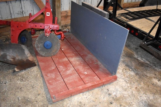 Two Pt. fast hitch 7' Carryall platform