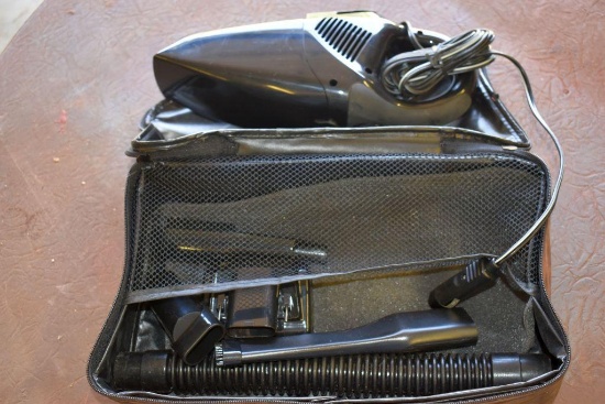 12 volt electric vacuum and attachments with bag