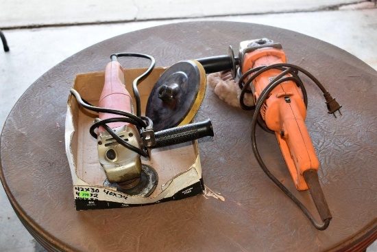 Black and decker 4in grinder with Chicago 7in sander/polisher with extra sanding disc
