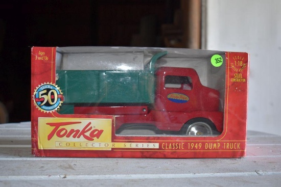 Tonka Collector Series 1949 Dump Truck, 1/18 Scale With Box