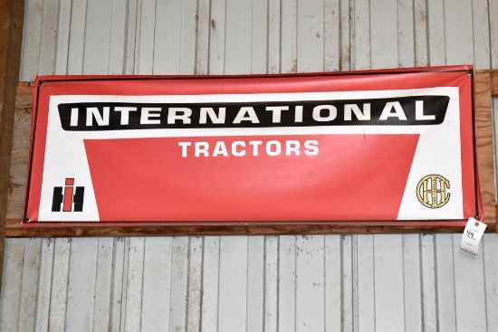 International tractors vinyl 22"x 51"