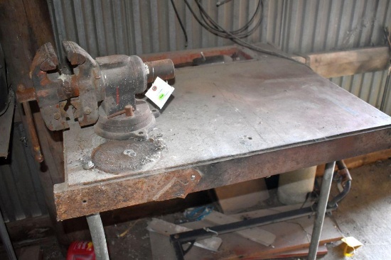36'' x 34'' Welding Table With 4'' Metal Vise